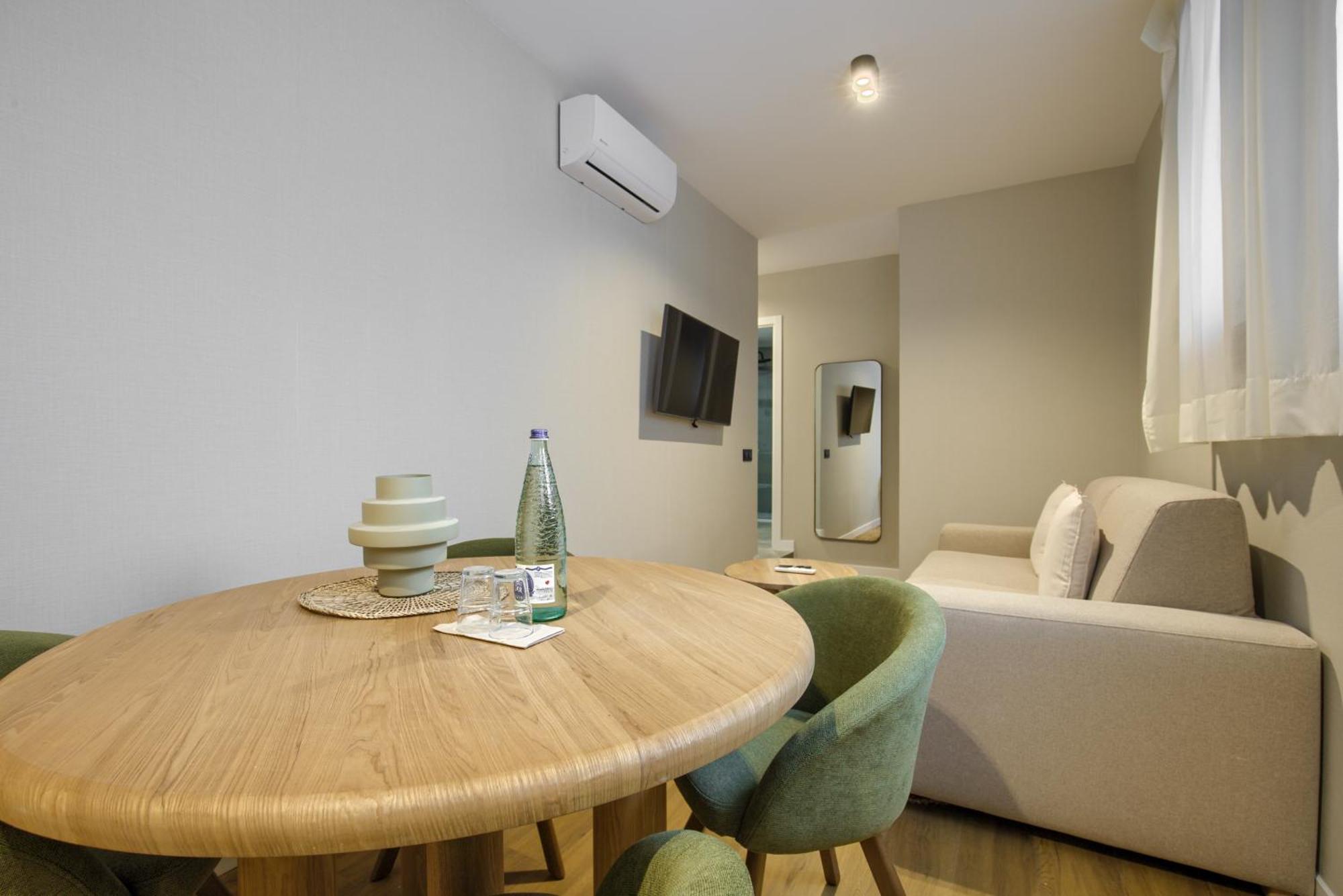 Dobo Madrid Justicia Apartment Room photo